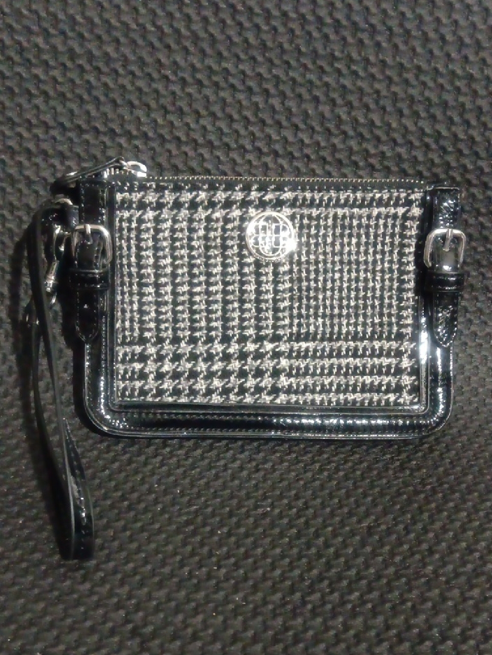 Dana Buchman Black Patent Wristlet with Gray Leopard Interior